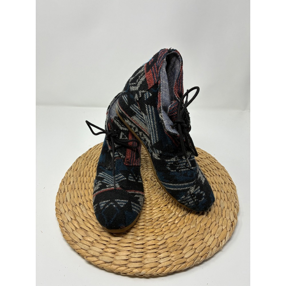 TOMS Desert Wedge Booties Womens 9 Blue Red Black Woven Geometric Lace Up Chukka